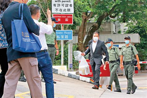 陳振聰兒子|陳振聰出獄｜跪地叩拜亡母 陳稱仍未有打算、香港變 